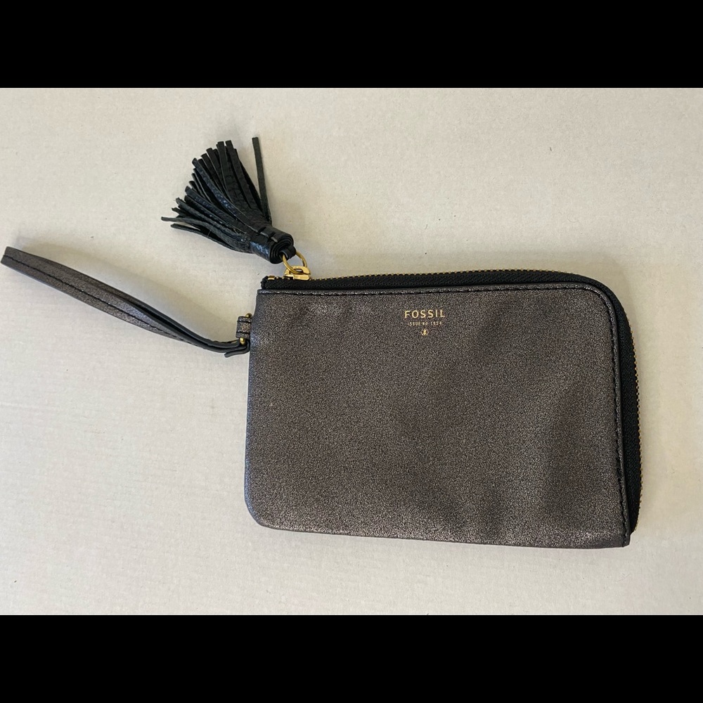 NWT Fossil Leather Metallic Tara Wristlet Wallet clutch